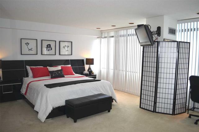 PH1 - 55 Skymark Dr, Condo with 1 bedrooms, 2 bathrooms and 2 parking in North York ON | Image 12