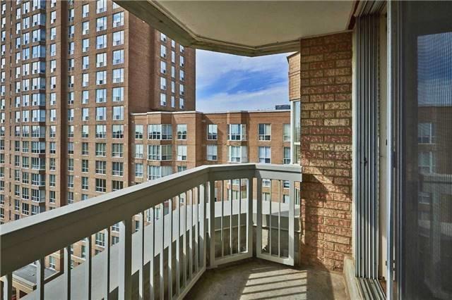 PH15 - 11 Thorncliffe Park Dr, Condo with 2 bedrooms, 2 bathrooms and 1 parking in East York ON | Image 7