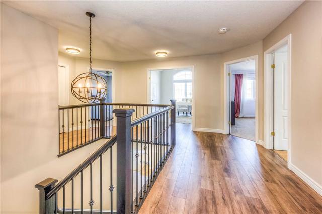 909 Manorbrook Crt, House detached with 5 bedrooms, 3 bathrooms and 4 parking in Kitchener ON | Image 17