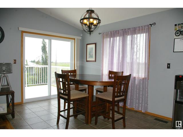 26116 Township Road 552, House detached with 4 bedrooms, 3 bathrooms and null parking in Sturgeon County AB | Image 12