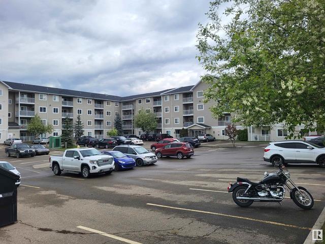 421 - 4309 33 St, Condo with 2 bedrooms, 1 bathrooms and 1 parking in Stony Plain AB | Image 1