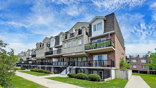 2028 - 3031 Finch Ave W, Townhouse with 1 bedrooms, 1 bathrooms and 1 parking in Toronto ON | Image 1