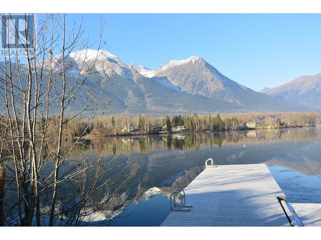 26 Starliter Way, House detached with 2 bedrooms, 3 bathrooms and null parking in Smithers BC | Image 34