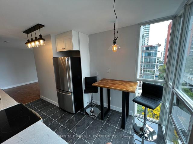 909 - 43 Eglinton Ave E, Condo with 2 bedrooms, 1 bathrooms and 1 parking in Toronto ON | Image 20