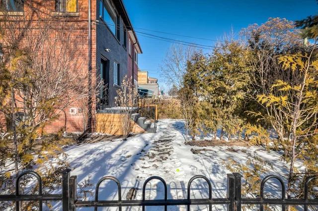 MAIN - 429 Brock Ave, House other with 2 bedrooms, 1 bathrooms and 0 parking in Toronto ON | Image 9