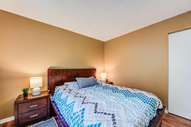 7 Conrad Ct, House detached with 4 bedrooms, 2 bathrooms and 5 parking in Guelph ON | Image 14