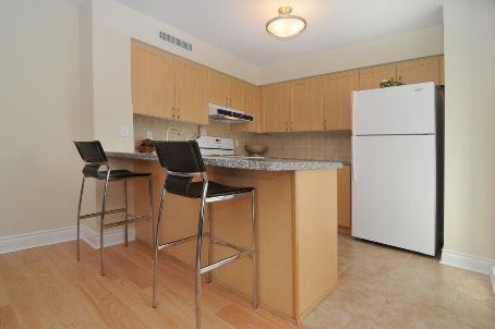 803 - 7 N Park Rd, Condo with 2 bedrooms, 2 bathrooms and 1 parking in Vaughan ON | Image 3