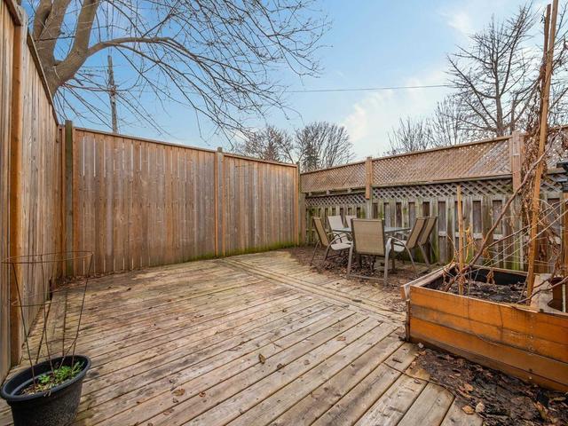 MAIN - 17 Boustead Ave, House detached with 2 bedrooms, 2 bathrooms and 0 parking in Toronto ON | Image 10