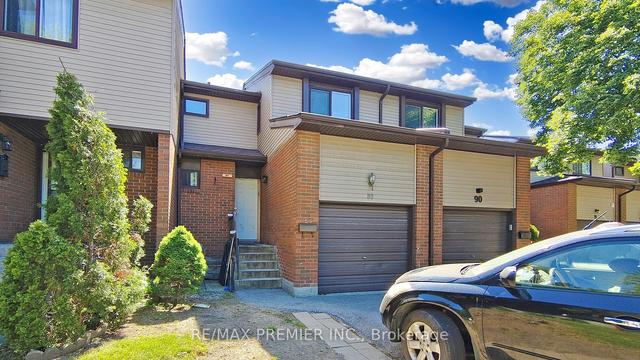 89 - 89 Carleton Pl, Townhouse with 3 bedrooms, 2 bathrooms and 1 parking in Brampton ON | Image 2