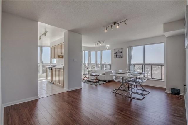 1003 - 23 Lorraine Dr, Condo with 3 bedrooms, 2 bathrooms and 1 parking in North York ON | Image 3