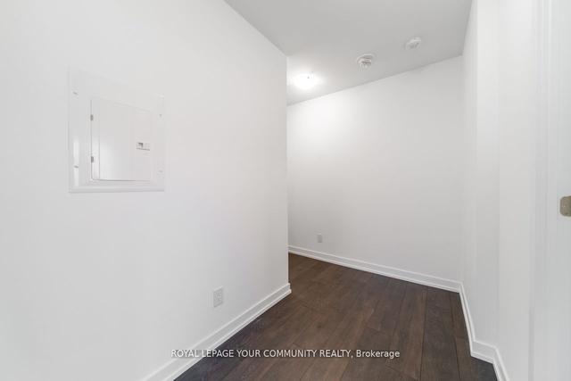 632 - 3100 Keele St, Condo with 2 bedrooms, 2 bathrooms and 1 parking in Toronto ON | Image 11