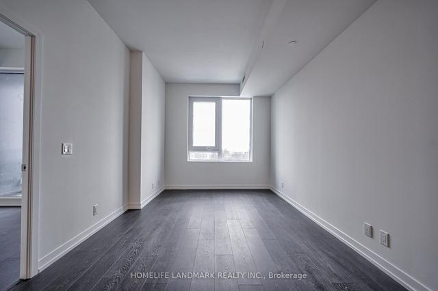 803 - 2020 Bathurst St, Condo with 2 bedrooms, 2 bathrooms and 1 parking in York ON | Image 11