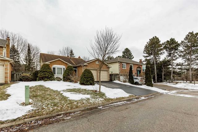 885 Walton Crt, House detached with 3 bedrooms, 3 bathrooms and 4 parking in Whitby ON | Image 23