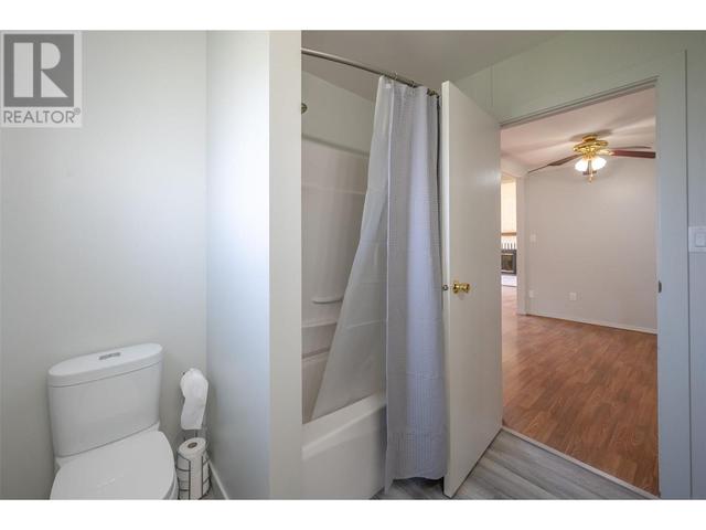 11214 Adams Ave, House detached with 3 bedrooms, 1 bathrooms and 2 parking in Summerland BC | Image 20