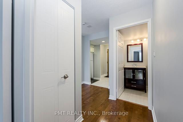 506 - 3 Hickory Tree Rd, Condo with 1 bedrooms, 1 bathrooms and 1 parking in York ON | Image 3