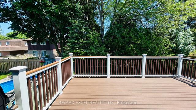 9 Ingram Crt, House detached with 3 bedrooms, 2 bathrooms and 3 parking in Whitby ON | Image 9