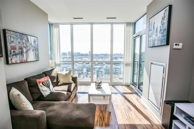 PH-15 - 35 Brian Peck Cres, Condo with 1 bedrooms, 1 bathrooms and 1 parking in East York ON | Image 7