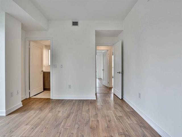 PH12 - 50 Mccaul St, Condo with 3 bedrooms, 2 bathrooms and 2 parking in Toronto ON | Image 26