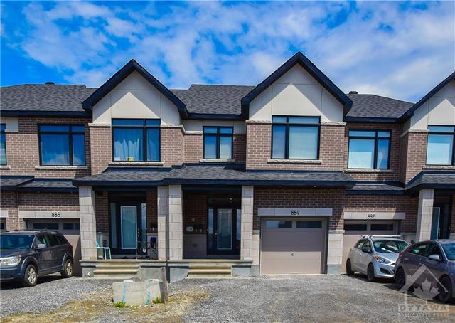 884 Solarium Ave, Townhouse with 4 bedrooms, 3 bathrooms and 3 parking in Manotick ON | Image 1