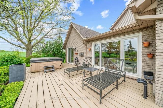 1901 River Rd, House detached with 3 bedrooms, 4 bathrooms and 6 parking in Haldimand County ON | Image 26