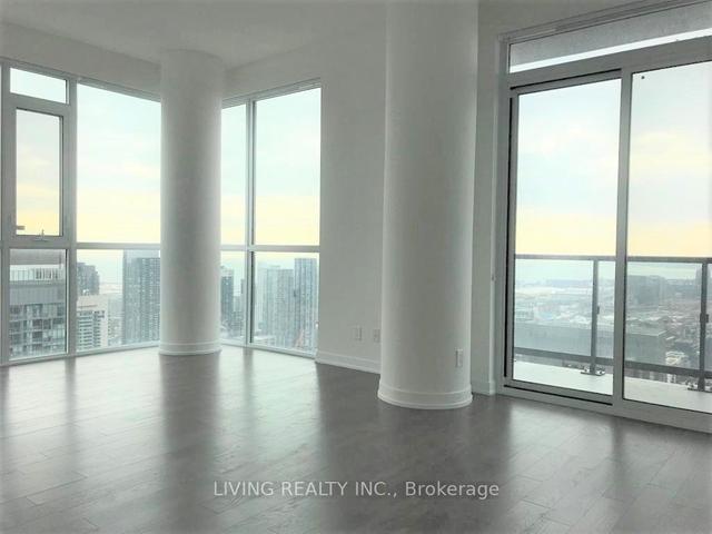 PH201 - 87 Peter St, Condo with 2 bedrooms, 2 bathrooms and 1 parking in Toronto ON | Image 3