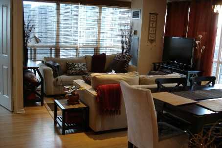 PH15 - 28 Hollywood Ave, Condo with 2 bedrooms, 2 bathrooms and 1 parking in North York ON | Image 4