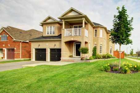 960 Red Deer Ave, House detached with 4 bedrooms, 3 bathrooms and 2 parking in Oshawa ON | Image 1