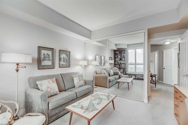 909 - 40 Old Mill Rd, Condo with 2 bedrooms, 2 bathrooms and 1 parking in Oakville ON | Image 7