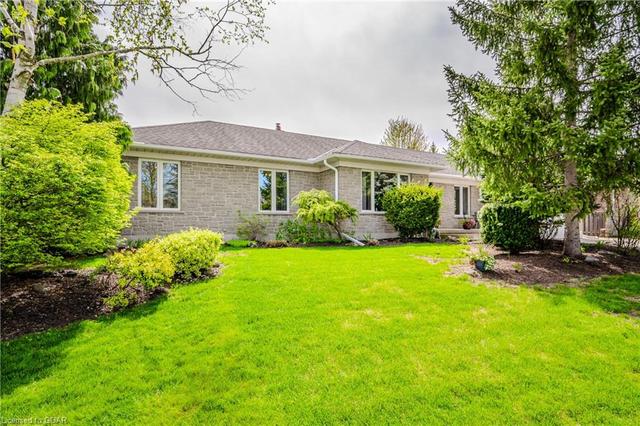 9 Hunters Lane, House detached with 6 bedrooms, 3 bathrooms and 6 parking in Guelph ON | Image 12