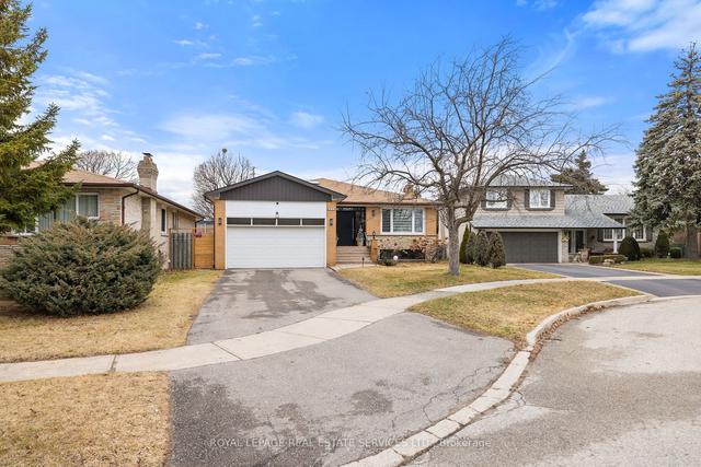 523 Corbin Ct, House detached with 3 bedrooms, 2 bathrooms and 6 parking in Mississauga ON | Image 12