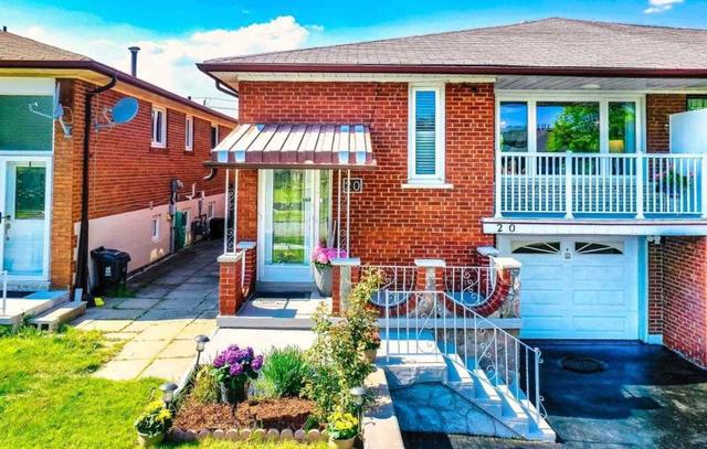 MAIN - 20 Faye Dr, House semidetached with 3 bedrooms, 1 bathrooms and 2 parking in North York ON | Image 1