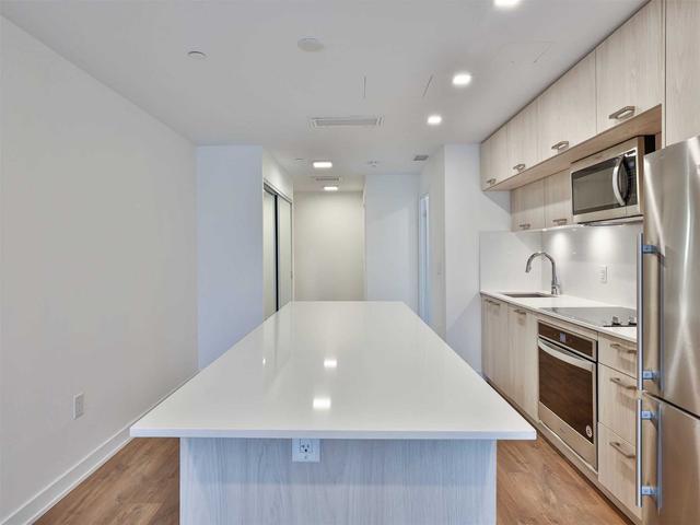 PH12 - 50 Mccaul St, Condo with 3 bedrooms, 2 bathrooms and 2 parking in Toronto ON | Image 2