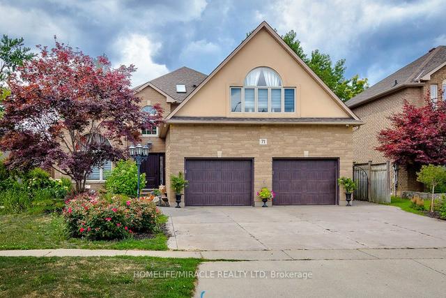 71 Richmond Cres, House detached with 4 bedrooms, 3 bathrooms and 6 parking in Stoney Creek ON | Image 1