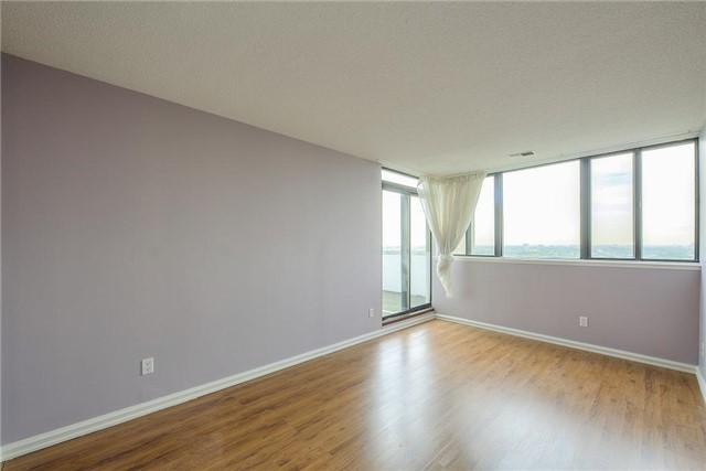 PH-14 - 200 Robert Speck Pky, Condo with 3 bedrooms, 3 bathrooms and 2 parking in Mississauga ON | Image 14