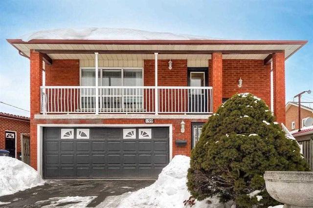 MAIN - 199 Paisley Blvd W, House detached with 3 bedrooms, 2 bathrooms and 4 parking in Mississauga ON | Image 1