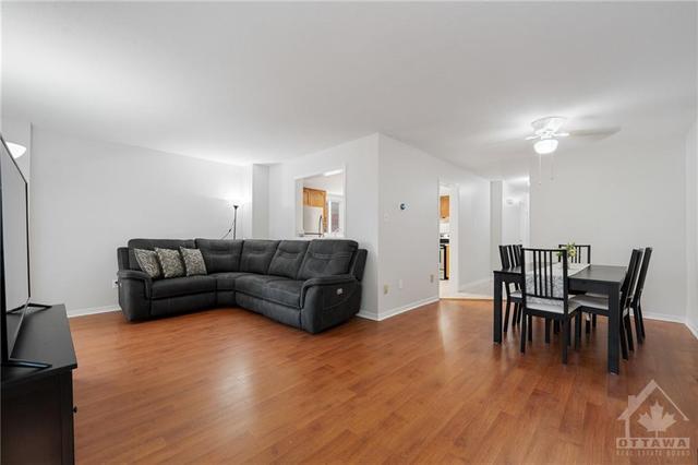 9 Kirkpatrick Crt, House detached with 3 bedrooms, 3 bathrooms and 3 parking in Kanata ON | Image 8