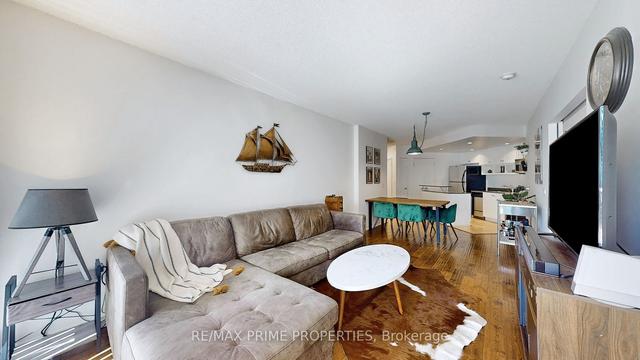 403 - 218 Queens Quay W, Condo with 1 bedrooms, 2 bathrooms and 0 parking in Toronto ON | Image 38