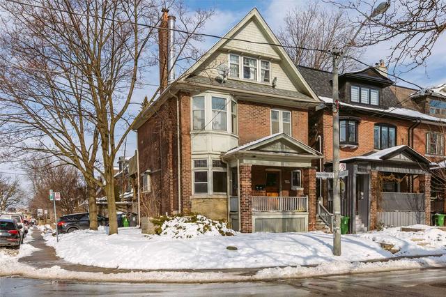 MAIN - 140 Hepbourne St, House detached with 1 bedrooms, 1 bathrooms and 1 parking in Toronto ON | Image 1