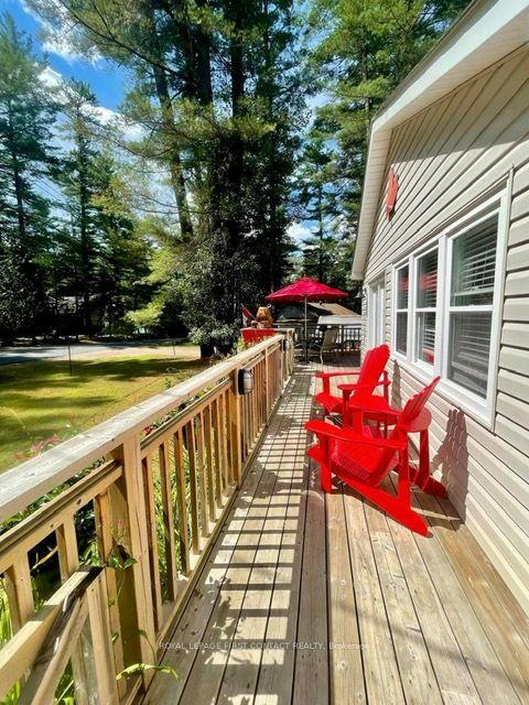 886 Muskoka Rd 10, House detached with 2 bedrooms, 1 bathrooms and 5 parking in Port Sydney ON | Image 8