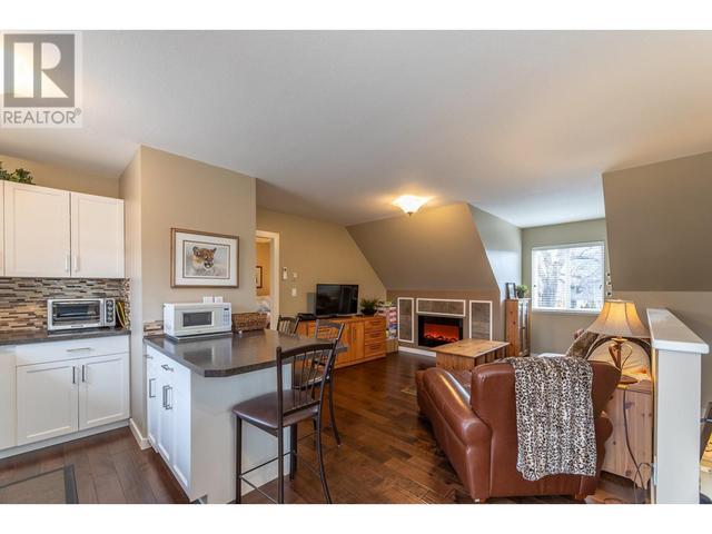 6016 Nixon Rd, House detached with 4 bedrooms, 3 bathrooms and 6 parking in Summerland BC | Image 63