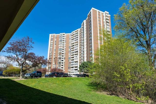 PH15 - 60 Pavane Linkway, Condo with 2 bedrooms, 1 bathrooms and 1 parking in North York ON | Image 15