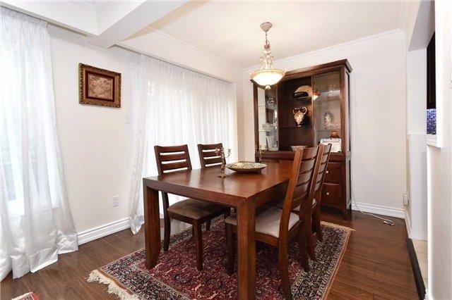 MAIN - 3468 Woodhurst Cres, House semidetached with 3 bedrooms, 2 bathrooms and 2 parking in Mississauga ON | Image 2