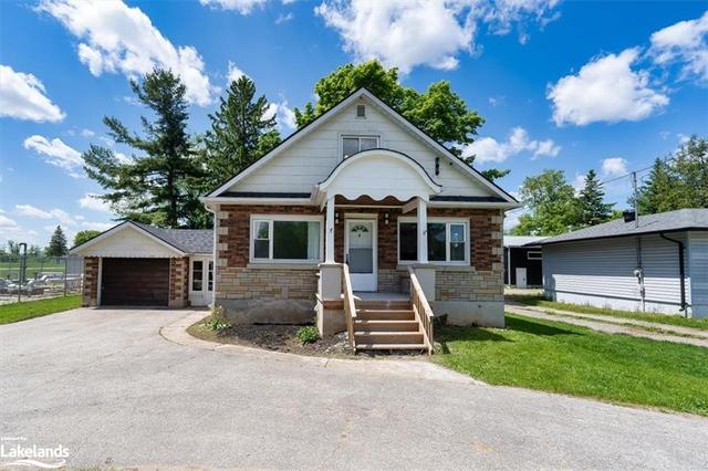 7613 Highway 26, House detached with 3 bedrooms, 2 bathrooms and 9 parking in Stayner ON | Image 5