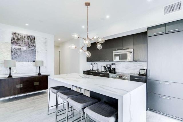 PH1 - 30 Roehampton Ave, Condo with 2 bedrooms, 2 bathrooms and 1 parking in Toronto ON | Image 17