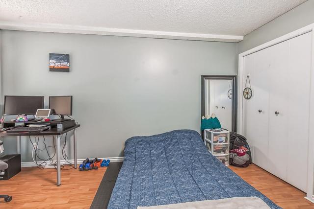 36 - 2400 15 St Sw, Home with 2 bedrooms, 1 bathrooms and 1 parking in Calgary AB | Image 22