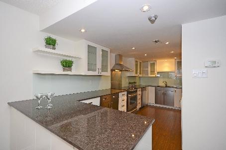 PH1 - 360 Bloor St E, Condo with 2 bedrooms, 3 bathrooms and 1 parking in Toronto ON | Image 4