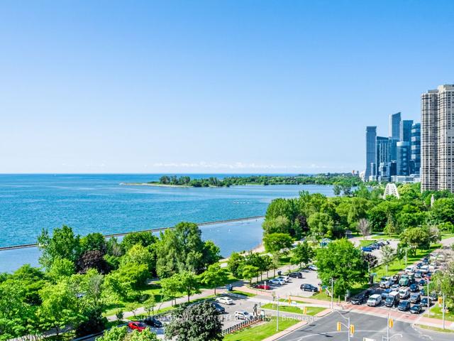 1209 - 1926 Lake Shore Blvd W, Condo with 3 bedrooms, 2 bathrooms and 1 parking in Toronto ON | Image 9