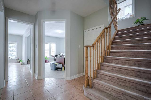 MAIN - 16 Vanwood Cres, House detached with 3 bedrooms, 3 bathrooms and 2 parking in Brampton ON | Image 28