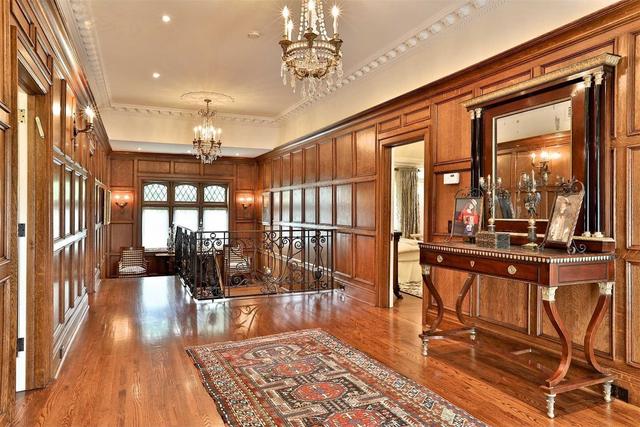 120 Old Forest Hill Rd, House detached with 5 bedrooms, 10 bathrooms and 12 parking in Toronto ON | Image 2