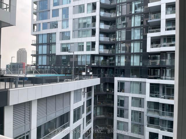 909 - 576 Front St W, Condo with 0 bedrooms, 1 bathrooms and 0 parking in Toronto ON | Image 3